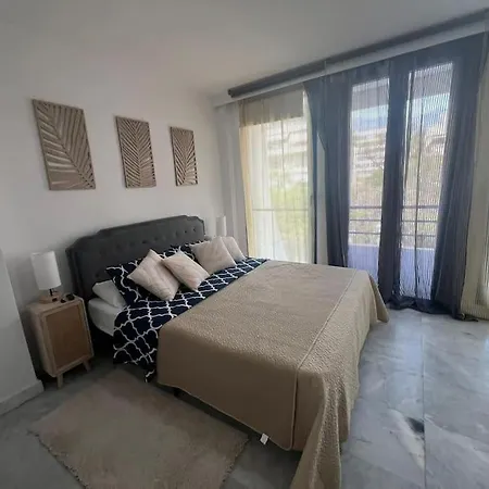 Beachside In House *